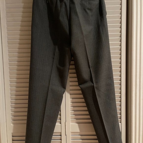 Phillipe Gabriel Designer Collection Charcoal with Pinstripes 42L - Picture 10 of 10